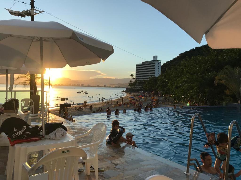 קרגואטטובה Apartamento Pe Na Areia Frente Para O Mar E Piscina Na Prainha מראה חיצוני תמונה